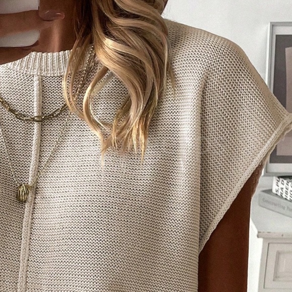 Cream Sleeveless Knit Sweater Top- Rouge! - Picture 7 of 8